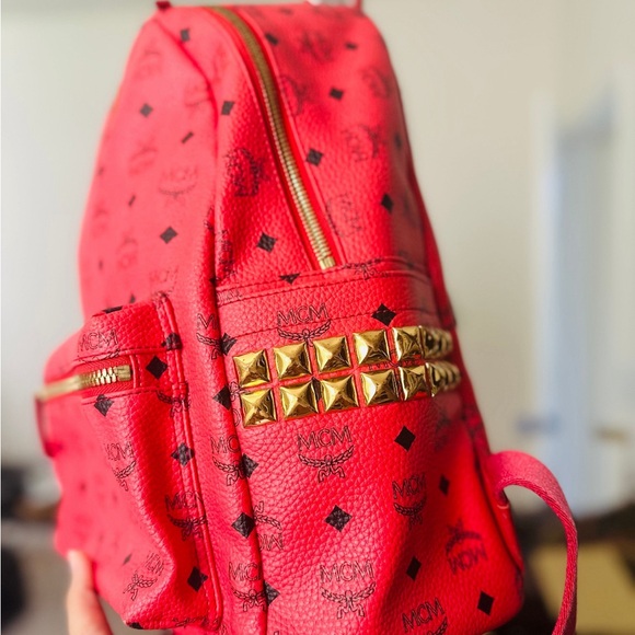 Authentic MCM STARK Large BACKPACK IN VISETOS - Picture 2 of 3